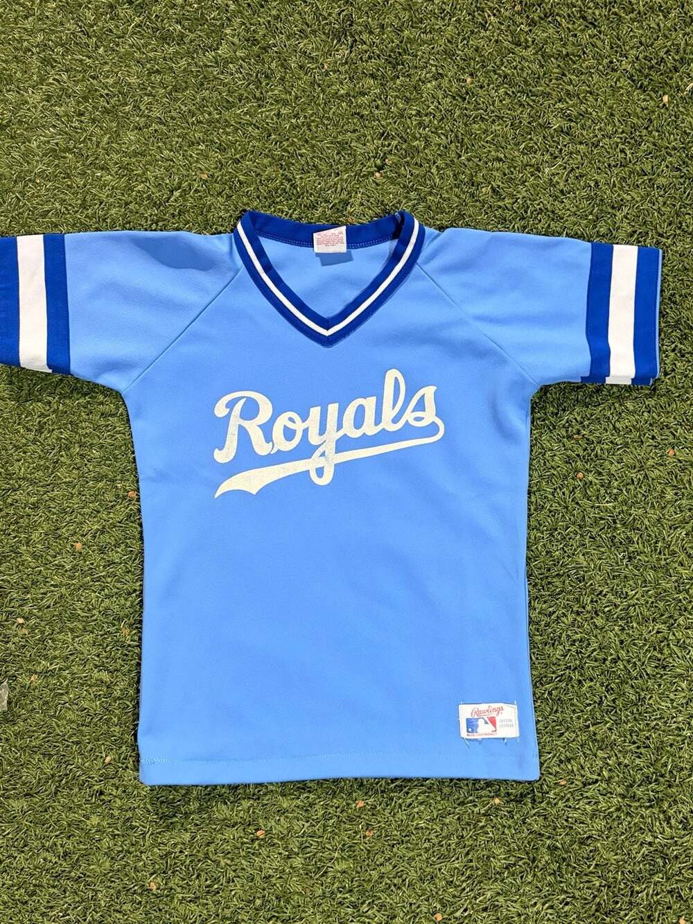 Vintage Rawlings Kansas City Royals Youth Medium Baseball Jersey J. Leung #23